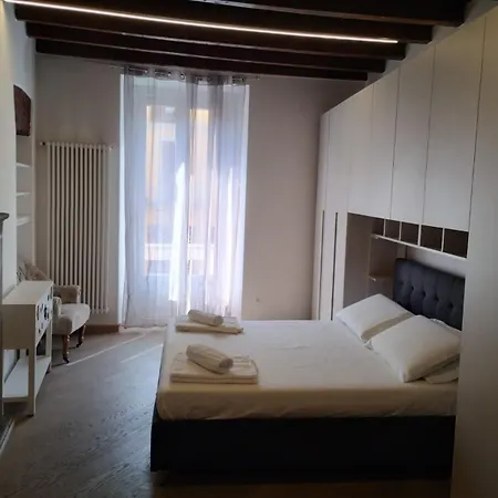 Apartment Piacere In Corso Milan